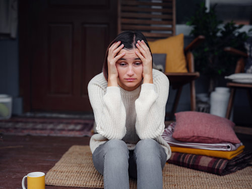 mental-health-anxiety-depressed-thinking-chinese-2022-07-11-08-28-06-utc.jpg